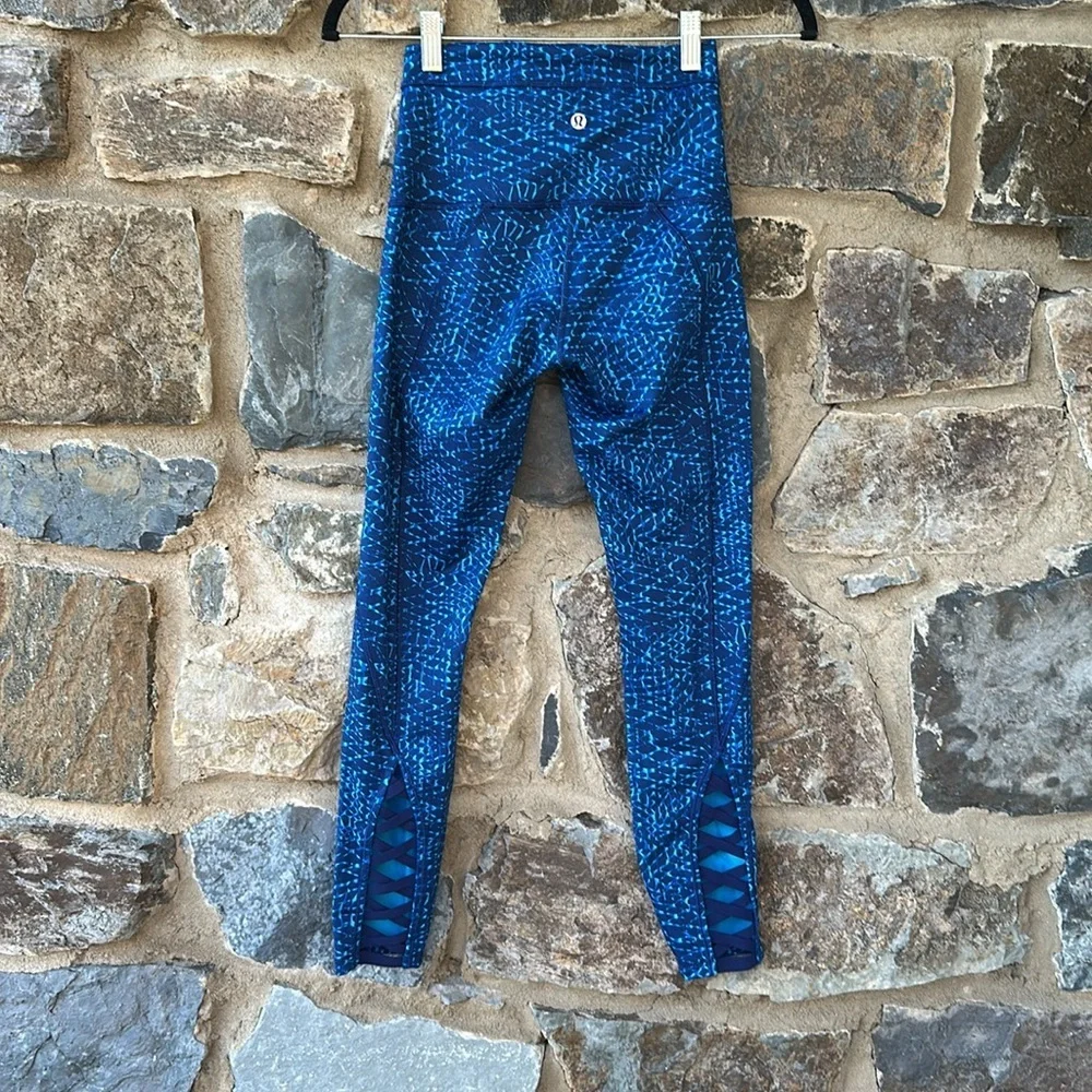 Lululemon Pure Practice Pant Samba Snake Kayak Blue Hero Blue / Hero Blue Size 4